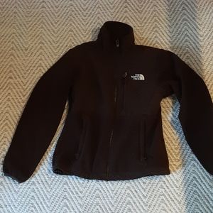 XS brown north face jacket